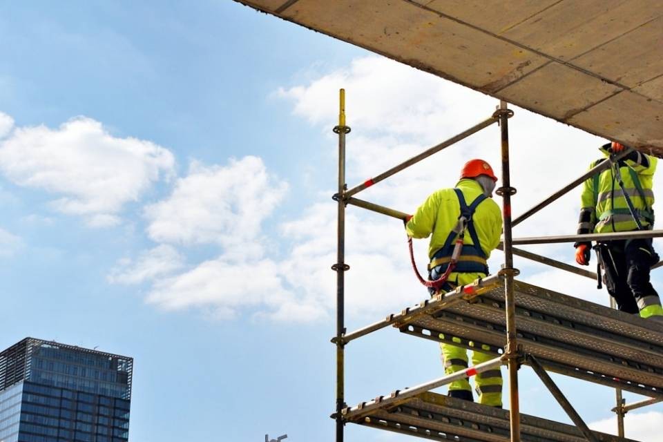 Nuovo contratto collettivo nel settore ponteggi