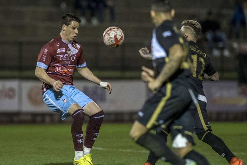 Bellinzona ancora vittorioso, Mendrisio sempre in corsa