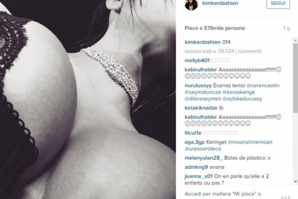 Kim, selfie bollenti al matrimonio