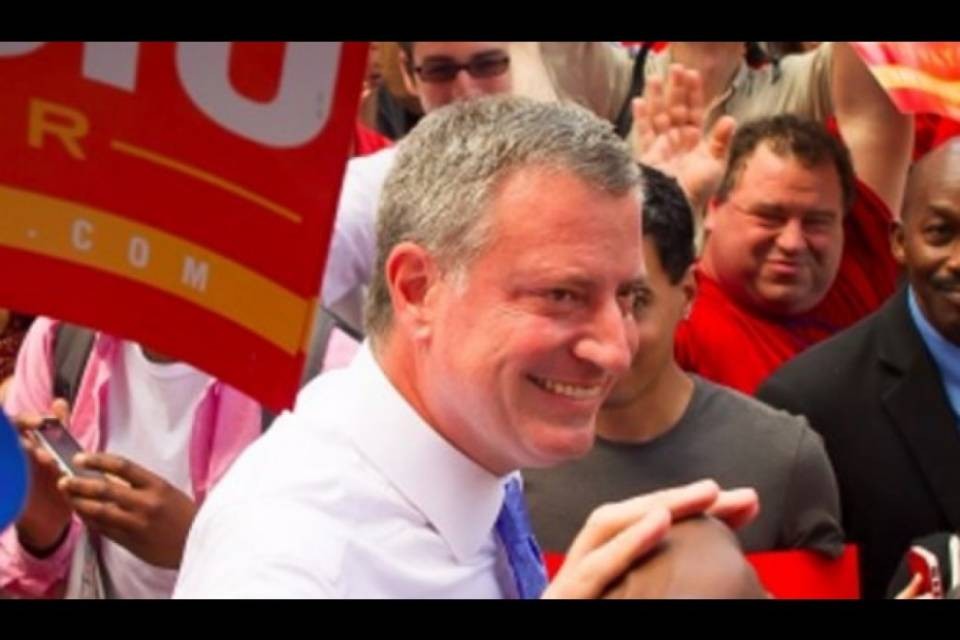 Bill De Blasio rieletto sindaco di New York