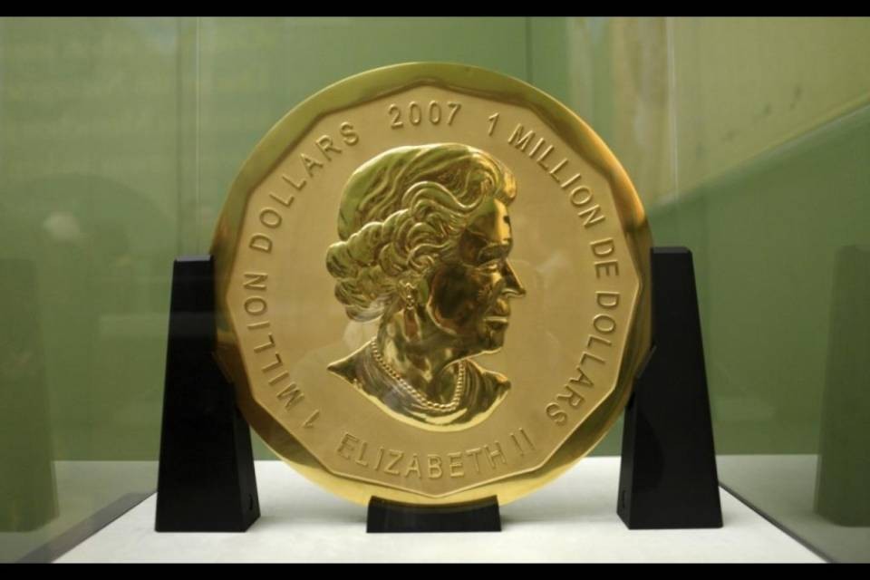 Germania: furto moneta d'oro 100 kg museo Berlino, 4 arresti