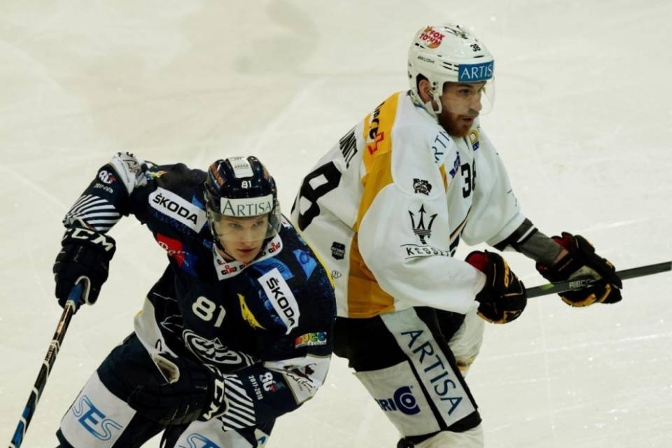 "Doppio derby: la pressione è tutta sul Lugano"