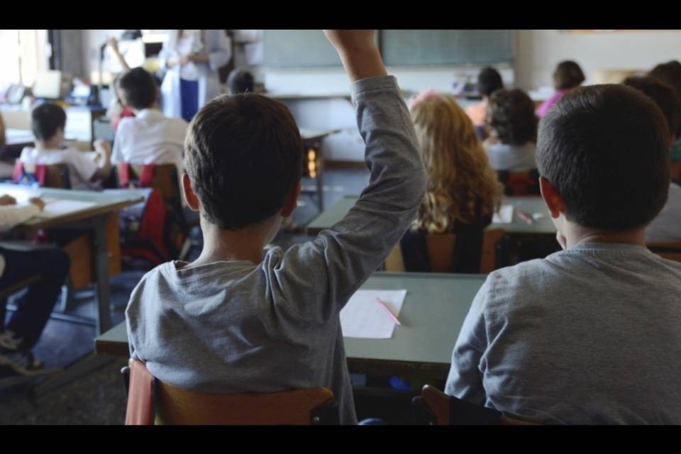 Docente sospesa, sarà commissione d'inchiesta