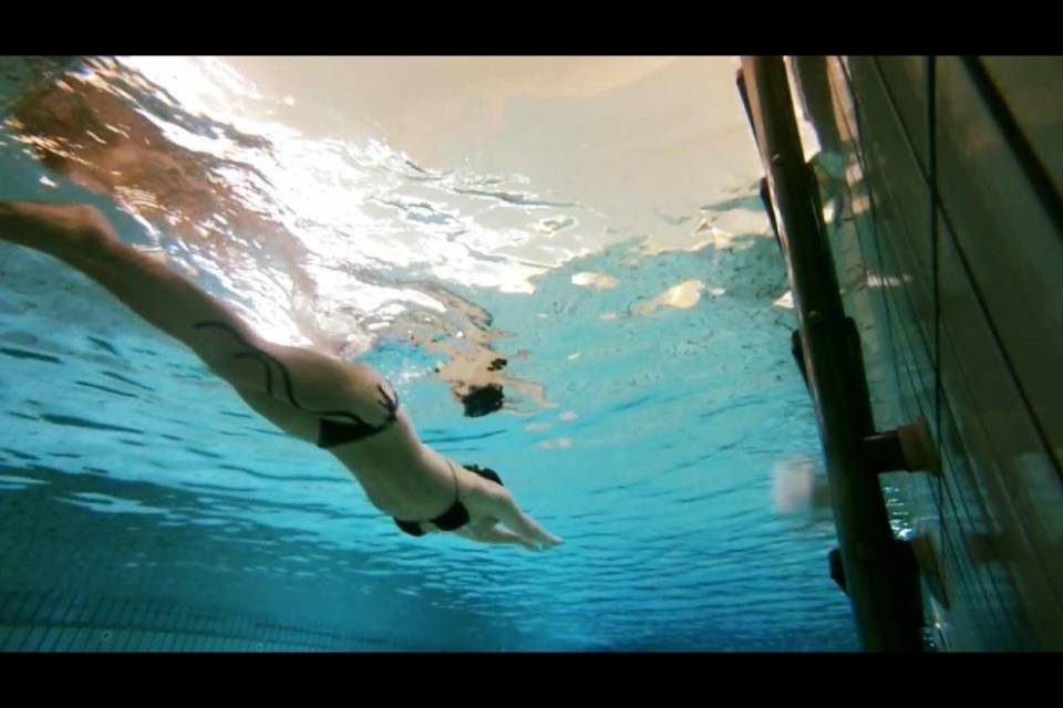 Fenninger al lavoro in piscina