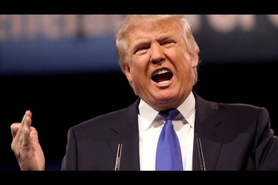 Dietrofront di Donald Trump