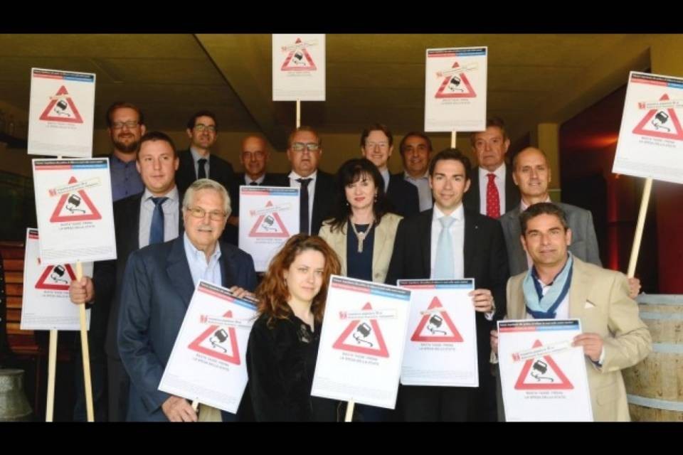 "Si voti su ogni nuova tassa"