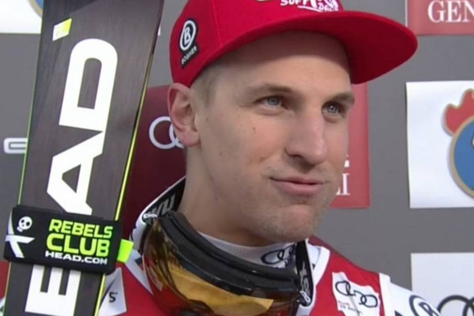 Super G, Feuz rovina tutto nel finale: vince il tedesco Ferstl