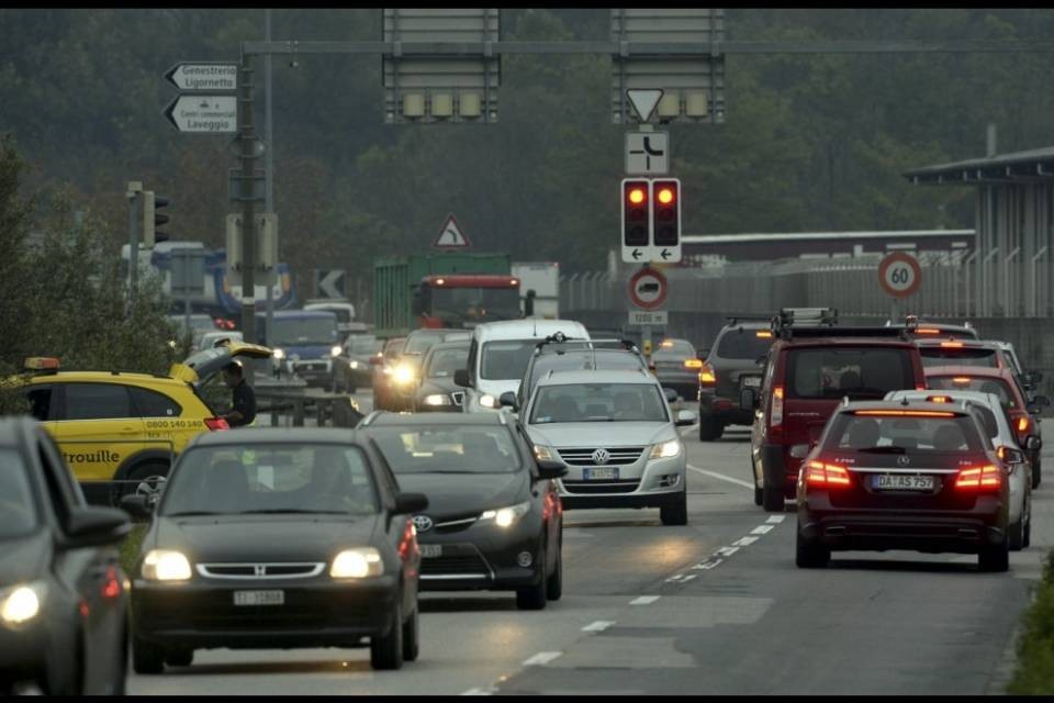 Pasticcio a Stabio, cancellata la conferenza sul traffico