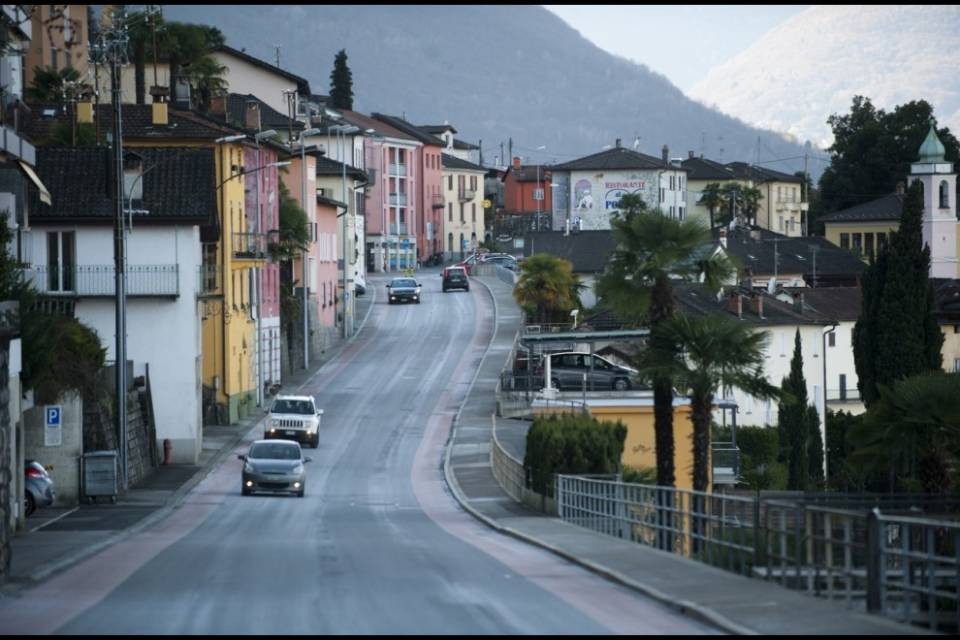 Opere di pavimentazione nel Comune di Gambarogno