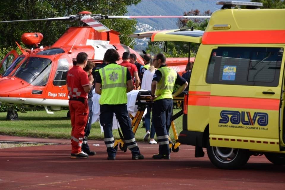 Uomo cade da un muro a Brissago