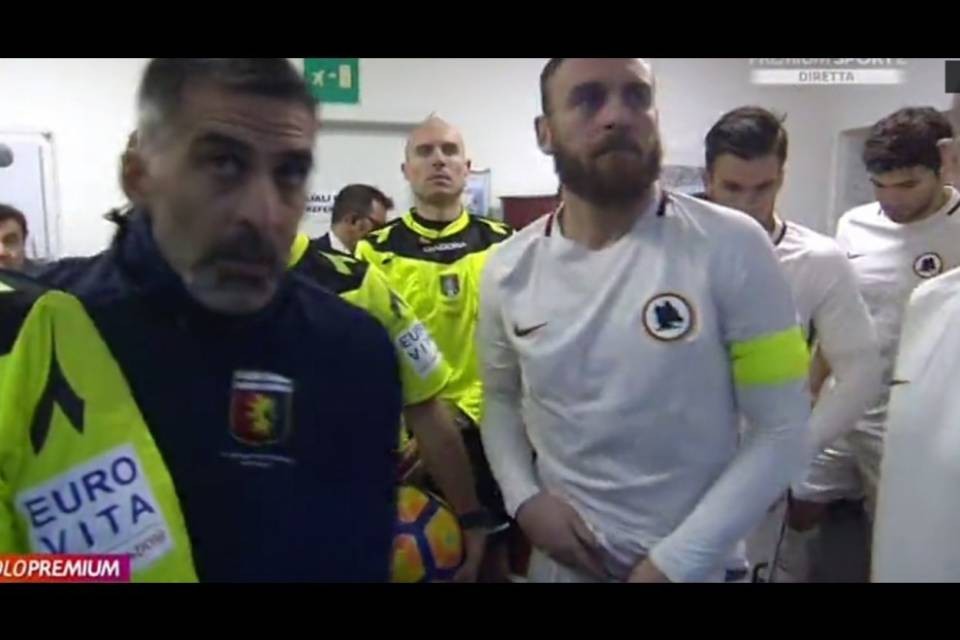 Peto nel tunnel spogliatoi, arbitro chiede spiegazioni