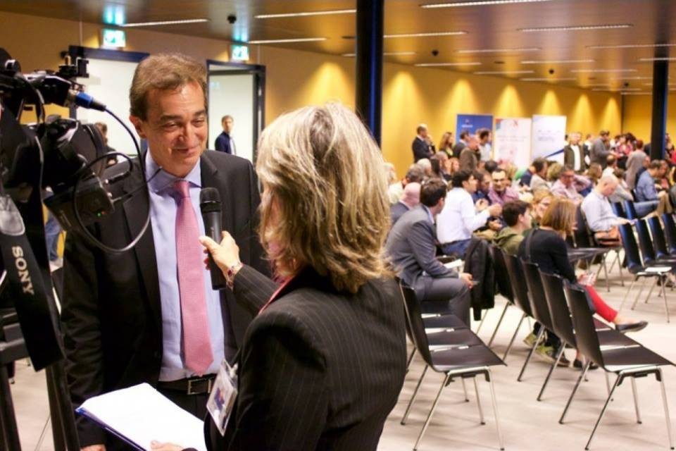 Officina FUTURO! la metafora giusta per raccontare un progetto "dove si fa"