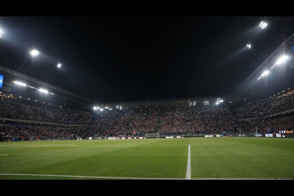 Calcio, equo trattamento per le lingue nazionali