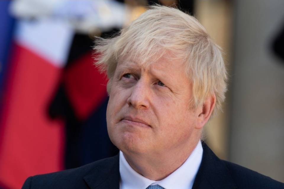 Johnson esce dalla terapia intensiva: "È su di morale"