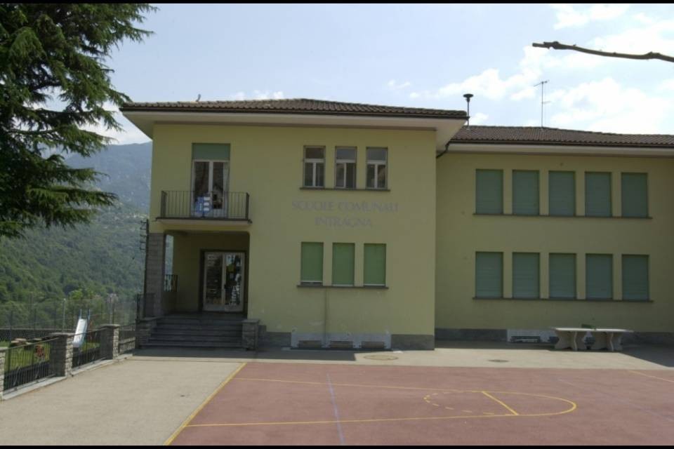 Ritoccato il credito per i lavori alla Scuola di Intragna