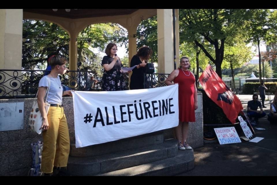 "Gli autori delle violenze nordafricani: perché il PS lo nasconde?"