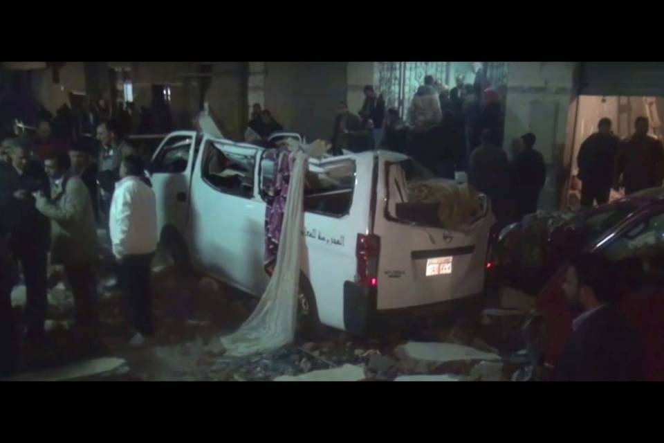 Bomba al Cairo, 10 morti e 13 feriti