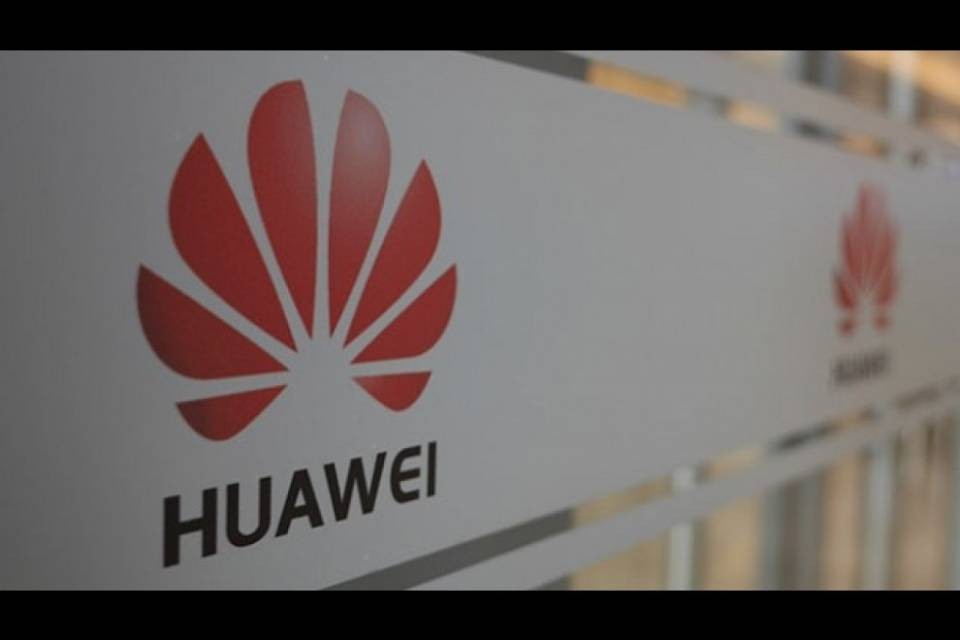 Huawei, 75 miliardi per diventare un colosso mondiale della telefonia