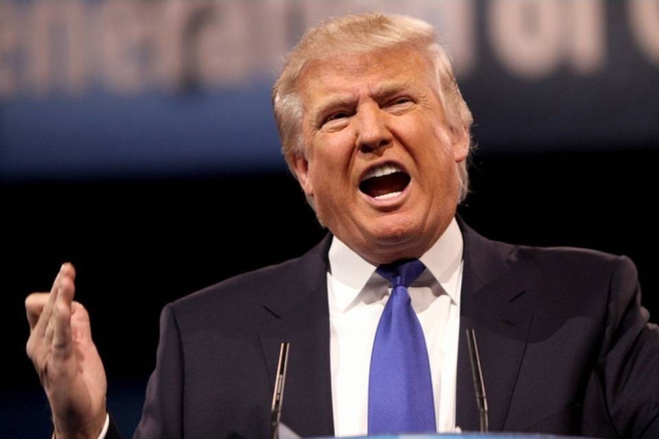 Stretta di Trump sull'asilo: "No a chi entra illegalmente"