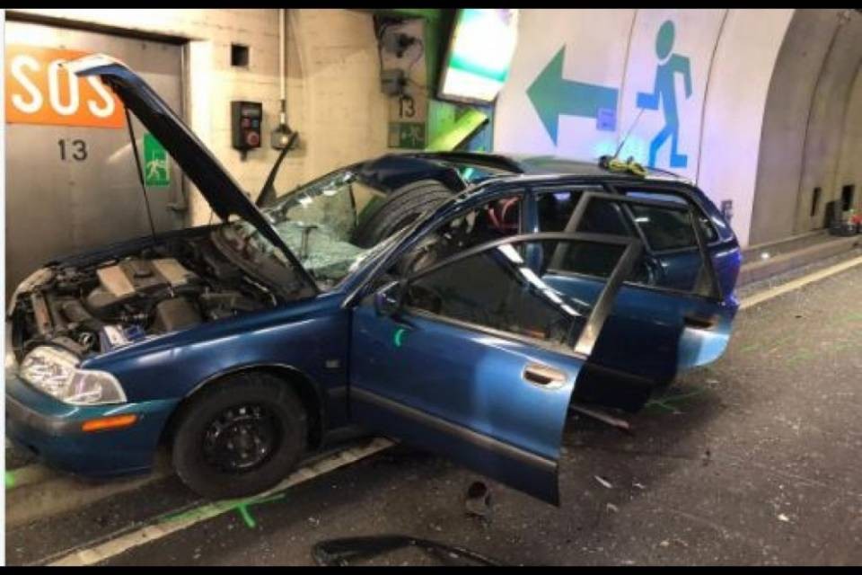 "L'autista è sotto shock"