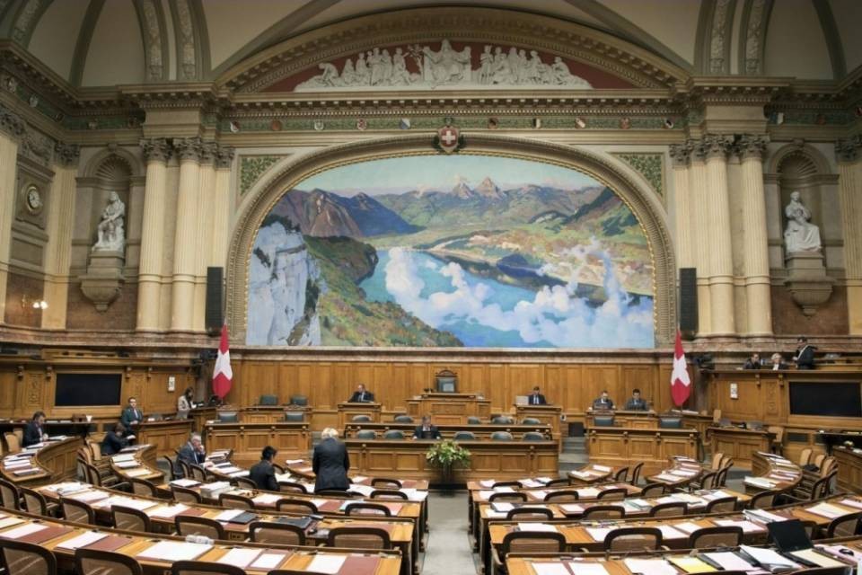 Amnistia fiscale per i Cantoni