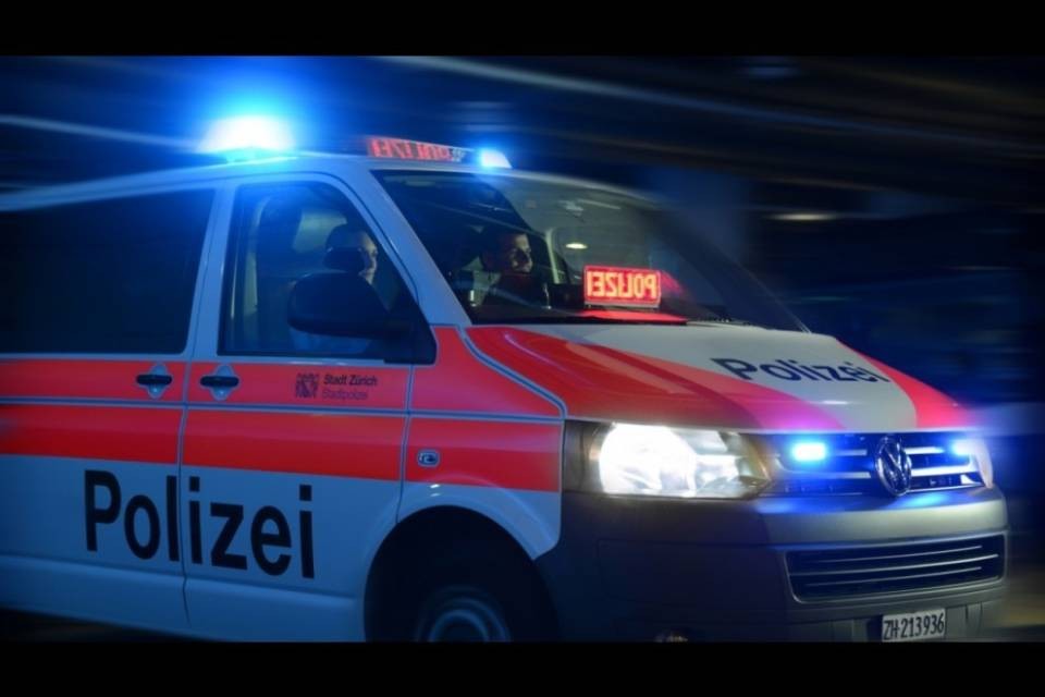 Truffa milionaria online, perquisizioni anche in Ticino