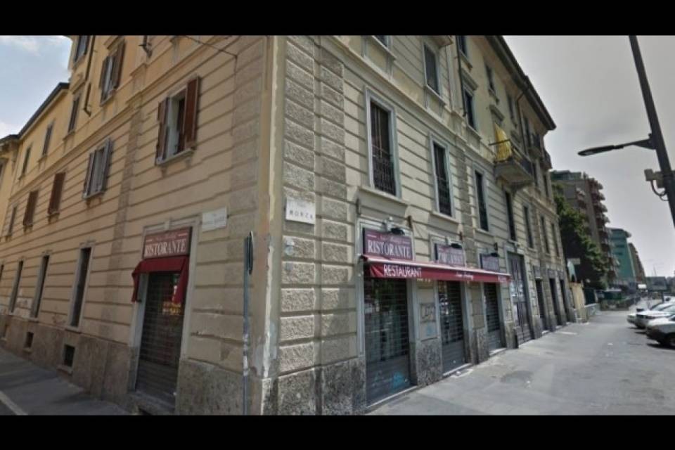 Manager morto nell'appartamento milanese, ritrovato il trans