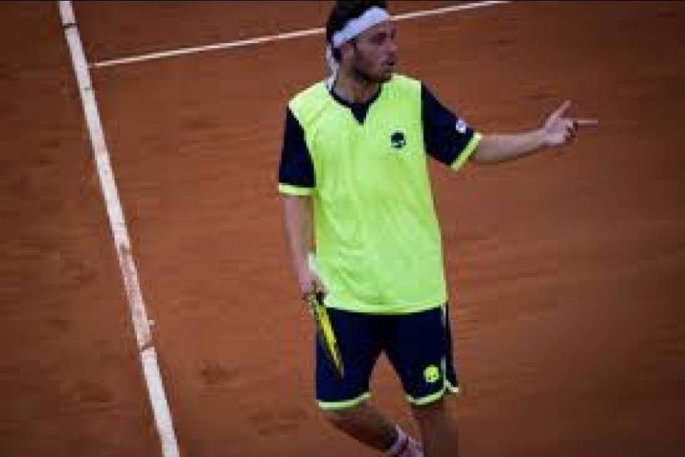 Impresa titanica di Cecchinato che elimina Djokovic