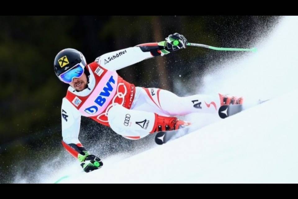 Marcel Hirscher al comando dopo la prima manche