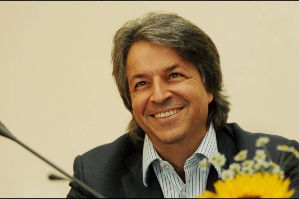 "Troppi politici alla Resega"