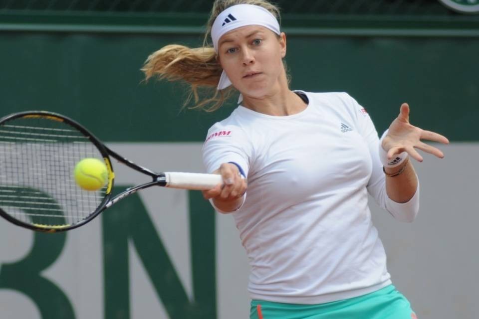 Samsung Open: Stefanie Vögele vola ai quarti