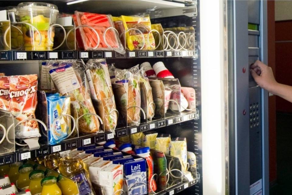 Via gli snack con olio di palma