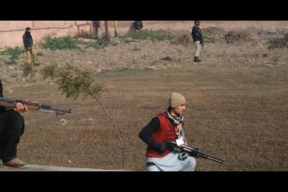 Università assaltata in Pakistan: almeno 20 morti