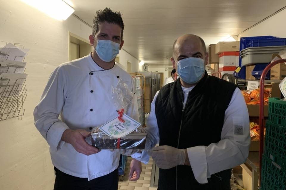 300 colombe per la clinica Moncucco