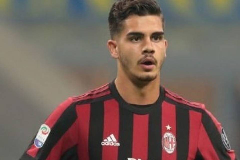 André Silva condanna alla sconfitta una sbiadita Italia