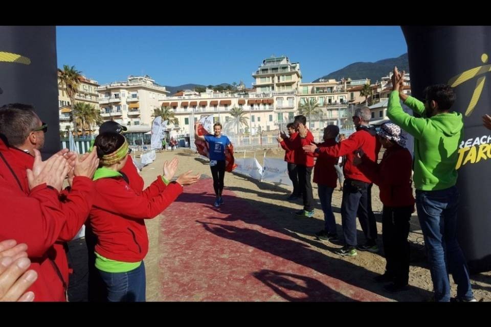 285 km di corsa in 46 ore! "Merito della dieta vegana"