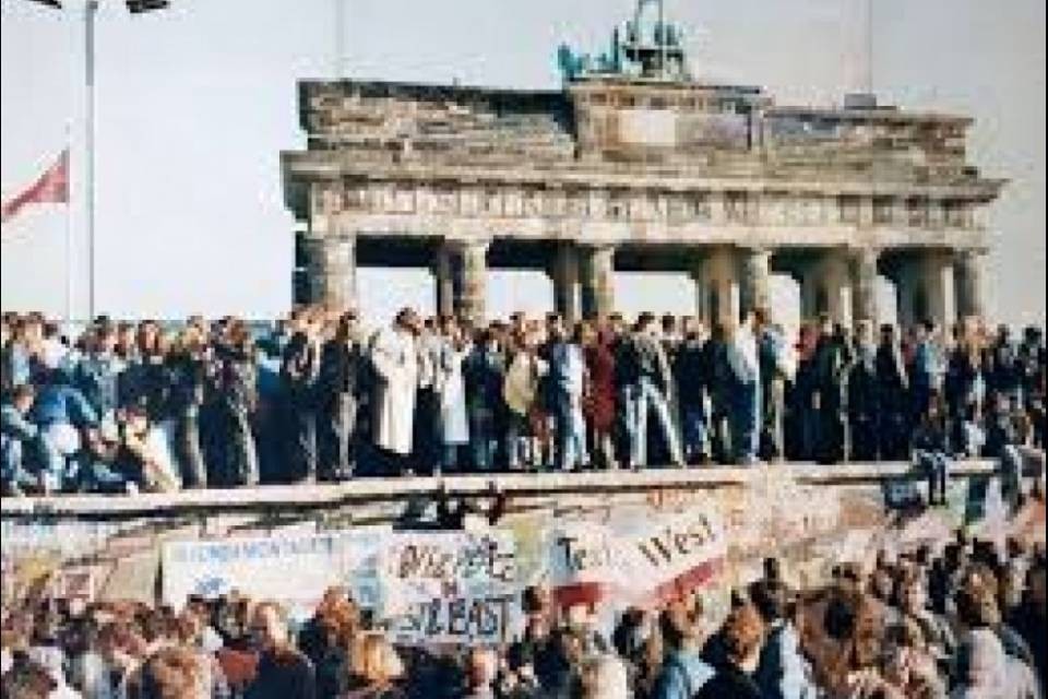 Berlino: grande festa per 30 anni dal crollo del muro
