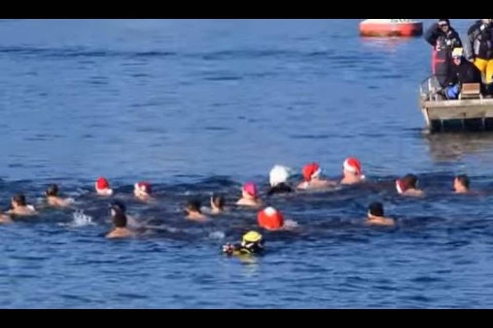 Record per la nuotata di San Nicolao nella Limmat