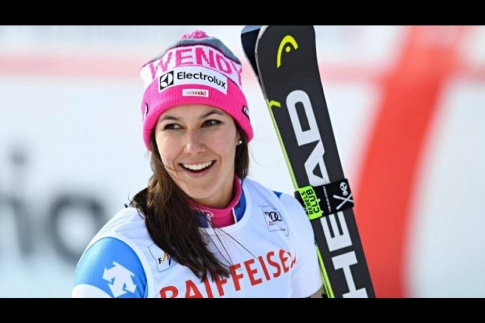 Slalom di Flachau, podio sfiorato per Wendy Holdener
