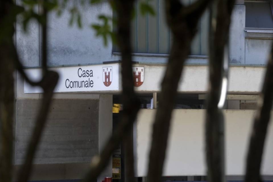 Bufera per due morosi a Muralto