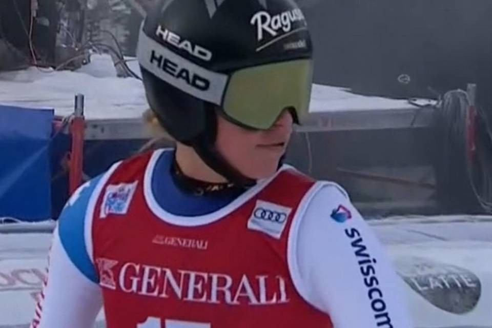 Michelle Gisin infortunata al ginocchio
