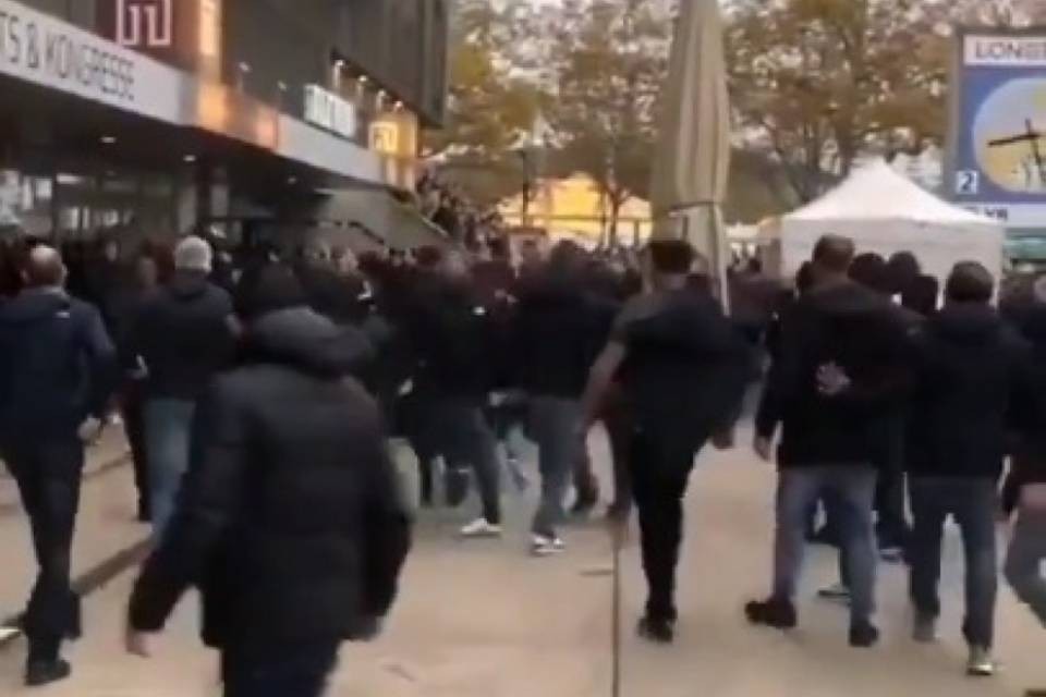 Berna, fermate 33 persone prima della partita