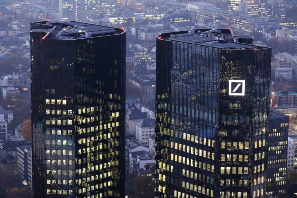 Gli USA chiedono 14 miliardi a Deutsche Bank