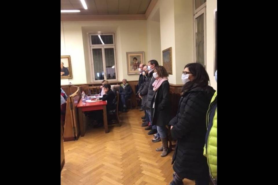 Un Consiglio comunale in... mascherina