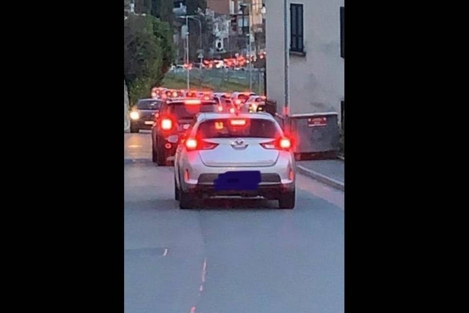 Controlli al confine verso l'Italia, il traffico va in tilt