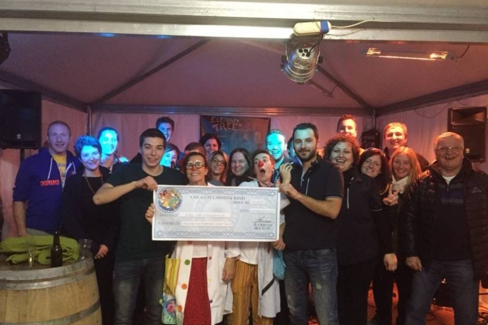 Can&Gat Stabio, 5000 franchi per far ridere