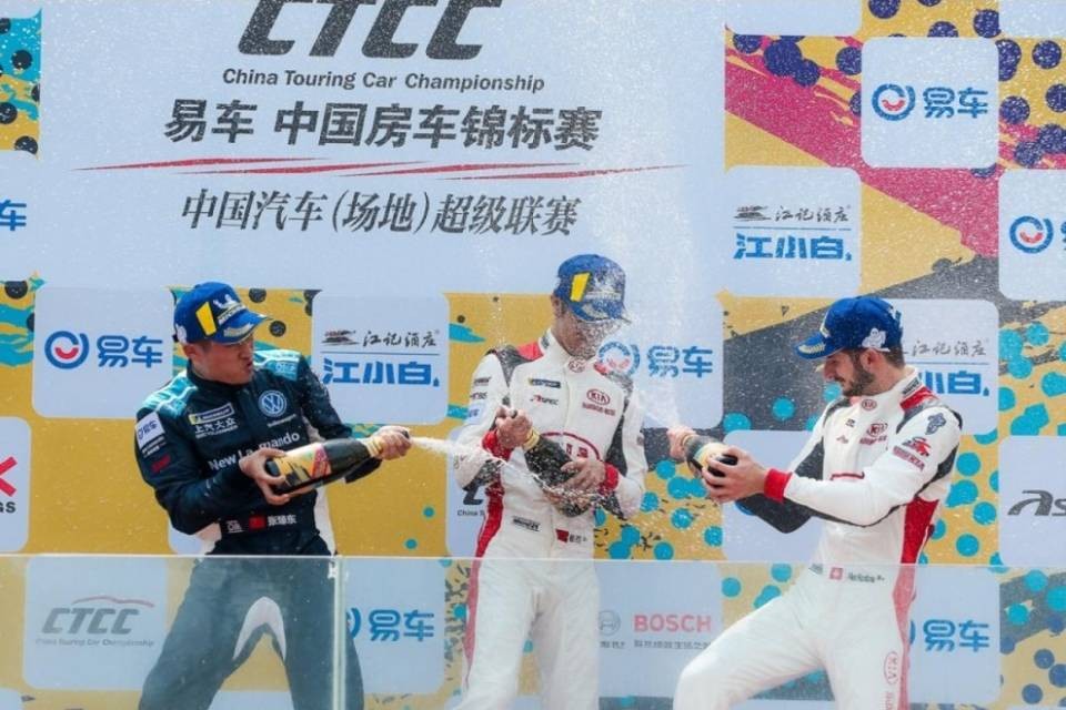 Terzo posto per Alex Fontana nella prima del CTCC