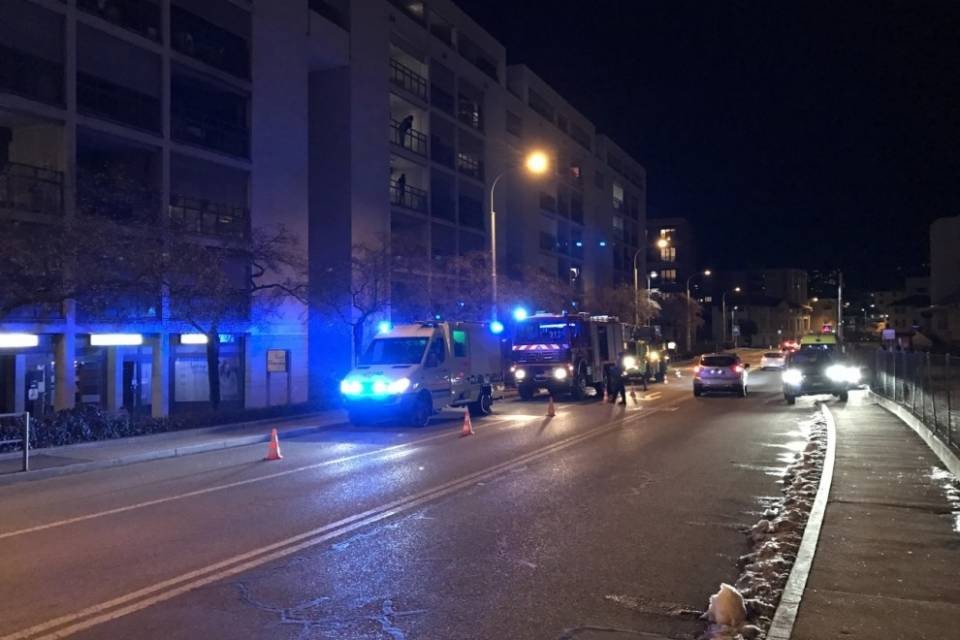 Fiamme in una palazzina di Pregassona