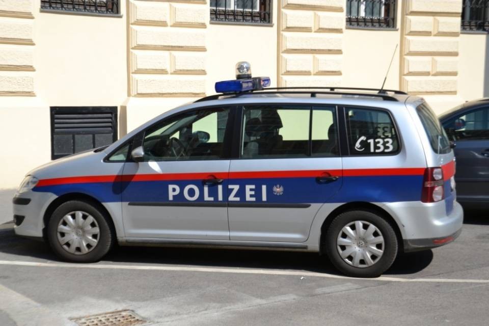 Shock a Vienna: madre e figlie si lasciano morire di fame