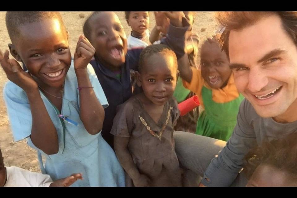 Federer, 13 milioni per costruire 81 scuole in Africa